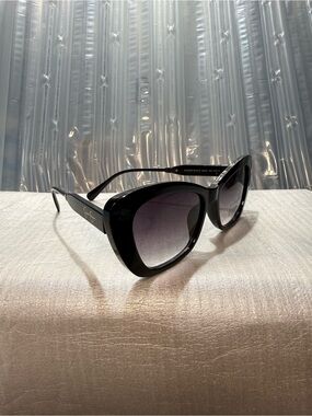 Jessica Simpson J6441 Glossy Black Cat Eye Sunglasses Women’s-New